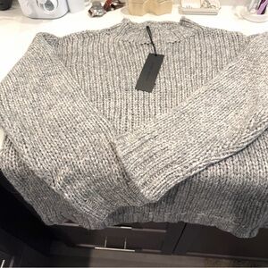 BEAND NEW!! Jenni Kayne Gray V-Neck sweater